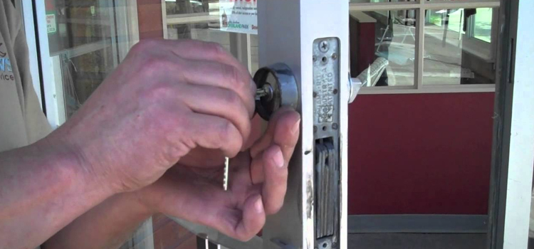 commercial door lock repair Hawaiian Gardens